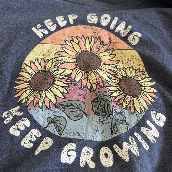 Messy Buns Lazy Days T Shirt Keep Going Keep Growing Size S - Picture 3 of 5